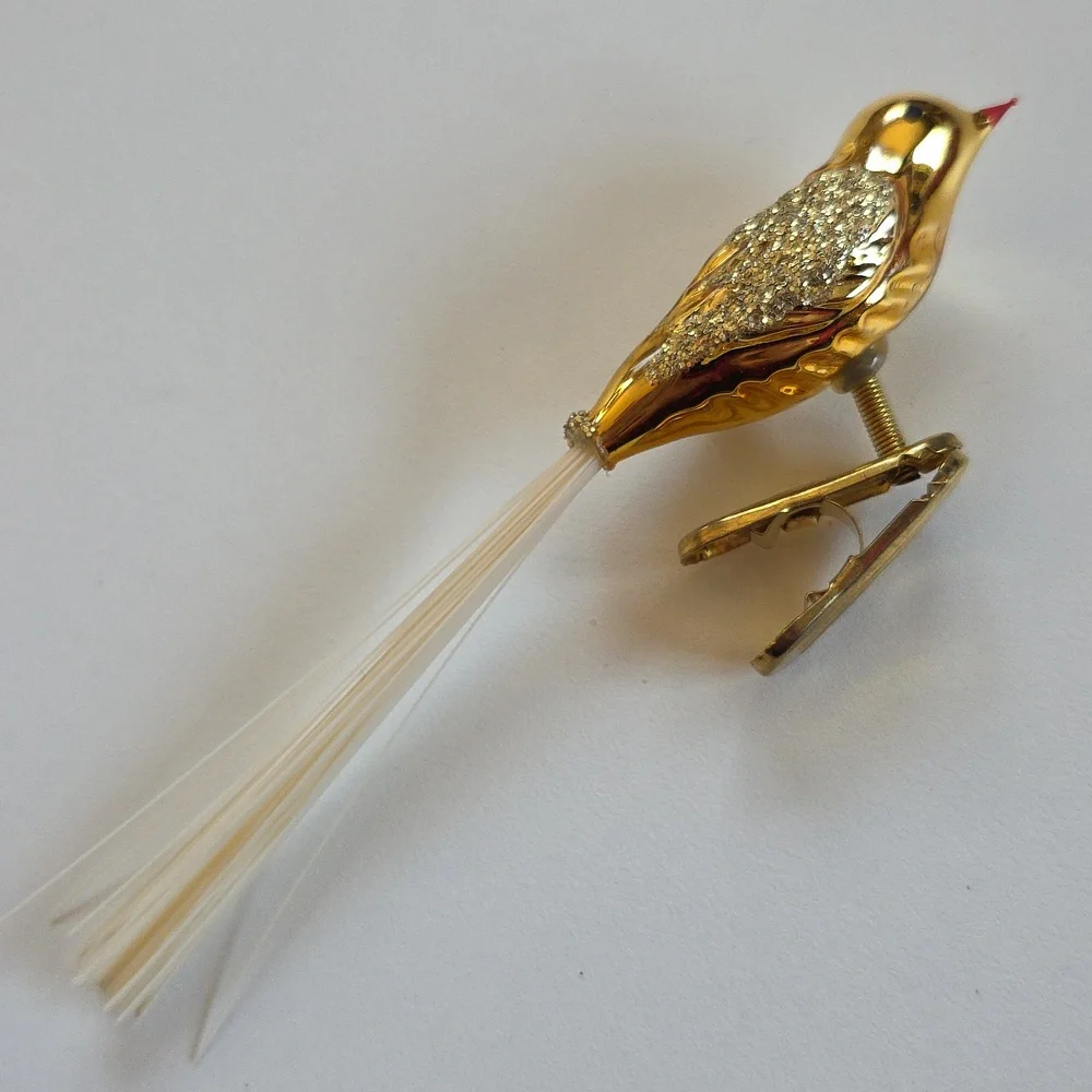 Vintage Elegant Gold Bird Ornaments
